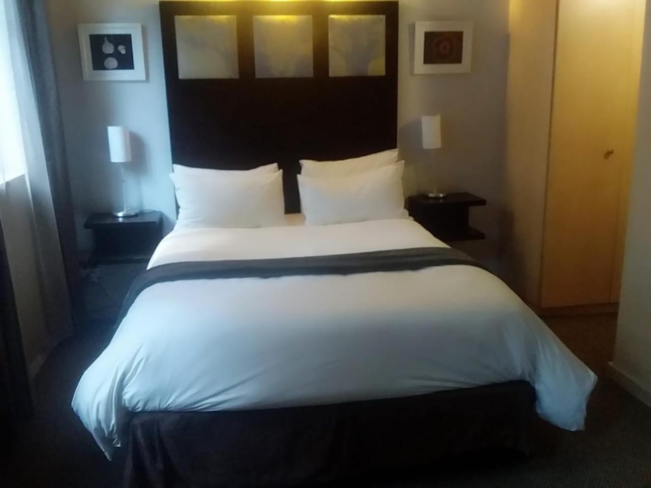 Mabungubwe Hotel Apartments - Home Away From Home Johannesburg Bagian luar foto
