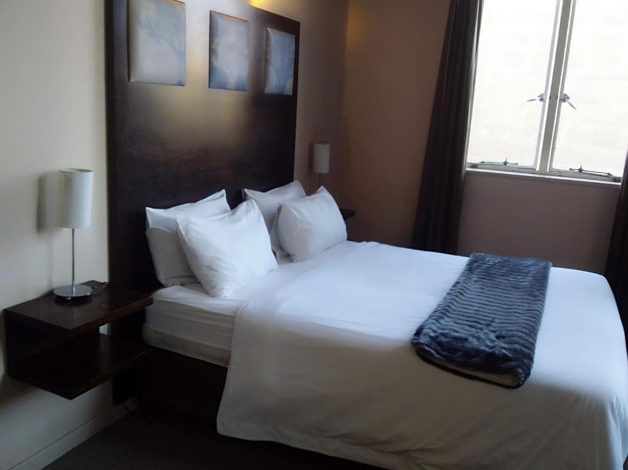 Mabungubwe Hotel Apartments - Home Away From Home Johannesburg Bagian luar foto